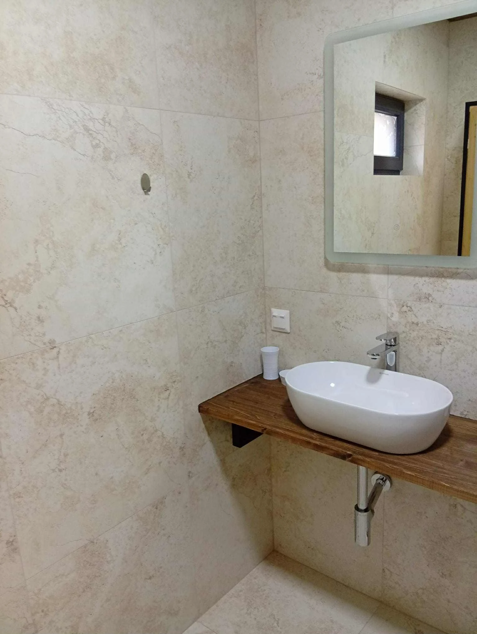 Detail sprchového kúta